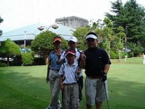 ２００７年萌勢杯（能勢ＣＣ）で 鍋谷太一（小学５年）、嶋谷拓真（小学１年）、嶋谷和真（小学５年）、名守亮（小学４年）